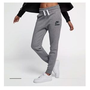 Nike womens Nike Air joggers size small